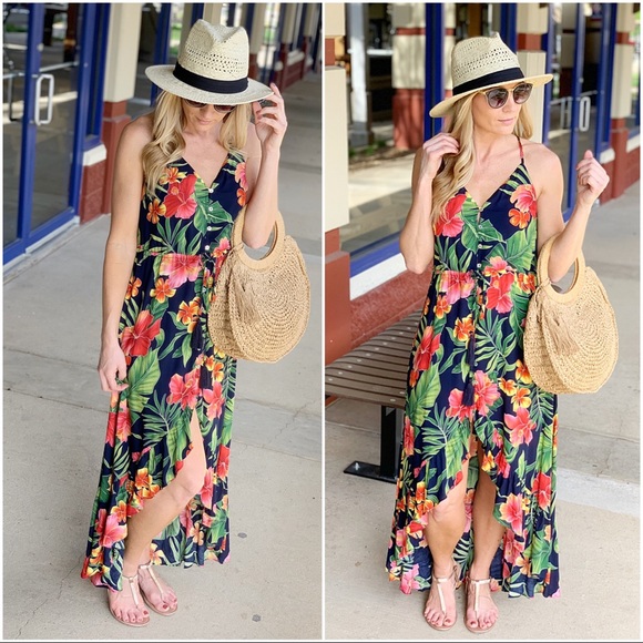 ✨LAST ONE✨Navy Tropical Print Maxi Dress - Picture 3 of 4